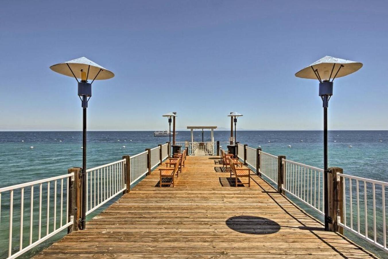 Gorgeous Oceanfront Villa With Panoramic Views Avalon Bagian luar foto