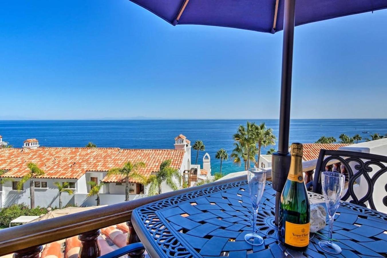 Gorgeous Oceanfront Villa With Panoramic Views Avalon Bagian luar foto