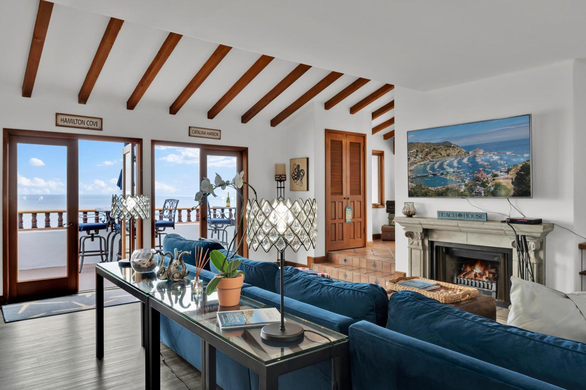 Gorgeous Oceanfront Villa With Panoramic Views Avalon Bagian luar foto